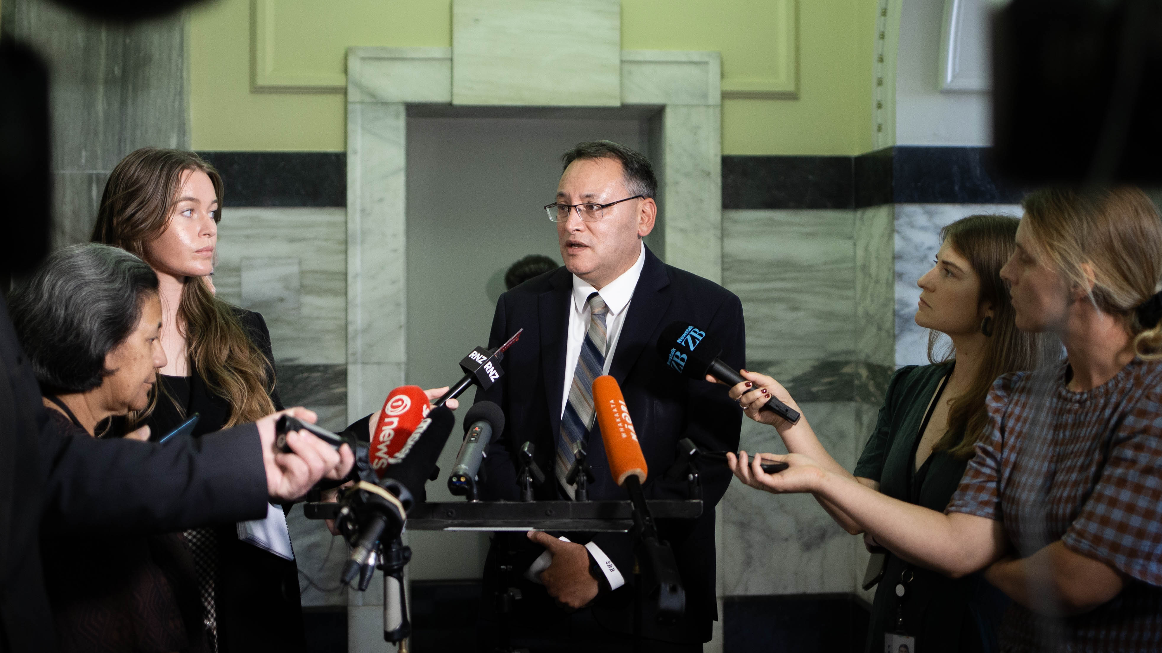 Government sends commissioner into Health NZ after budget blowout