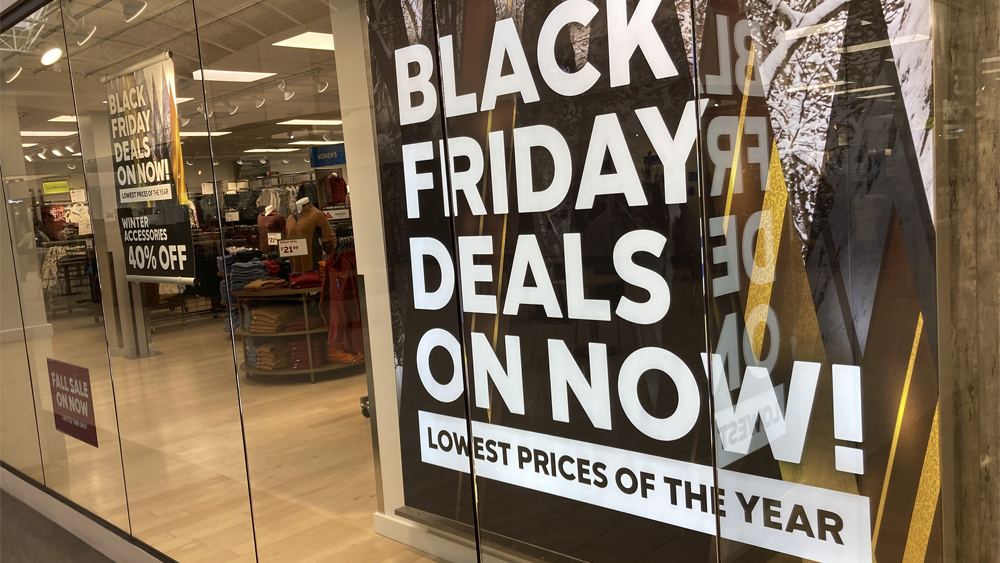 Black Friday deal advertising