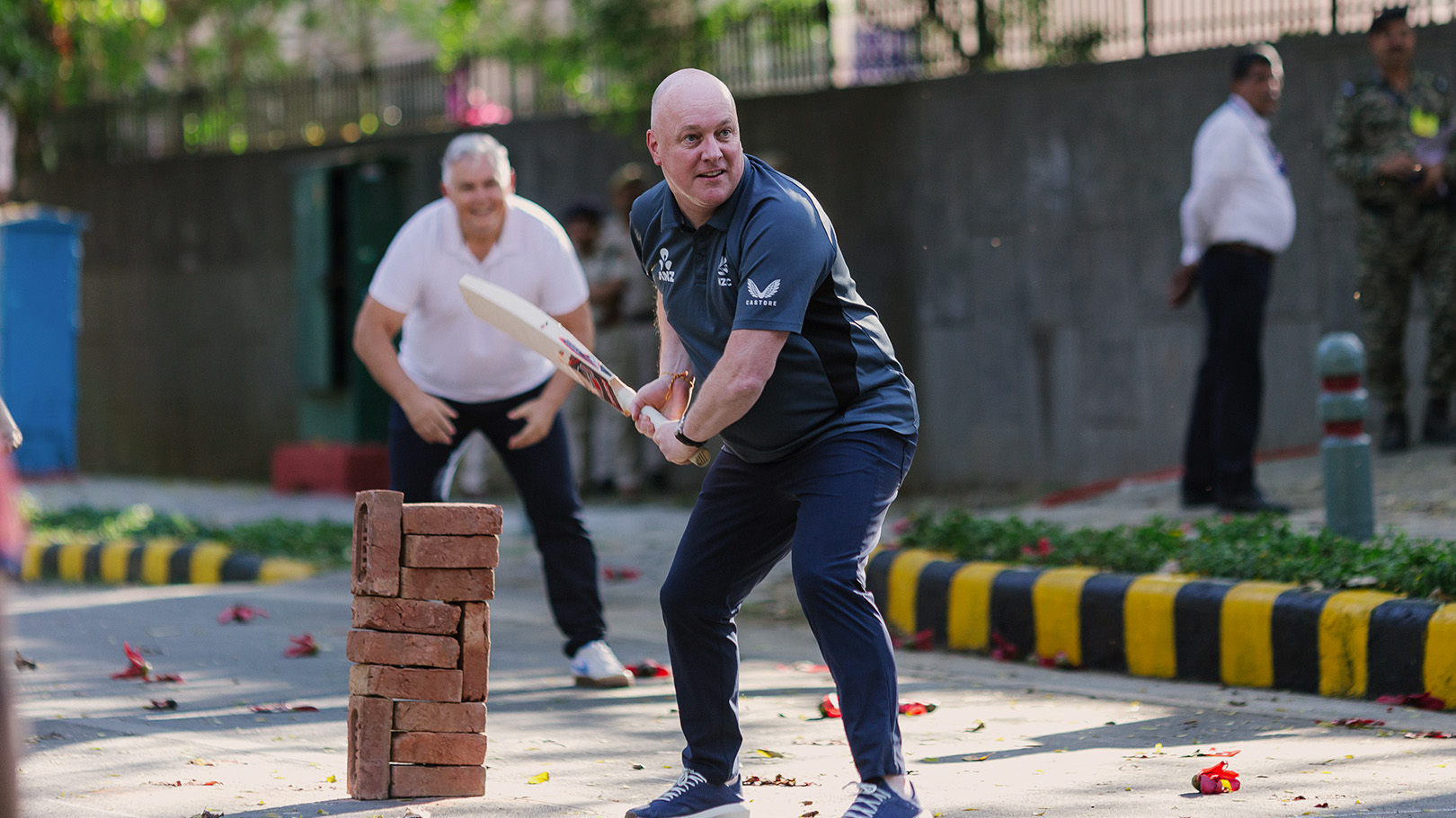 Prime Minister Christopher Luxon plays street cricket in New Delhi