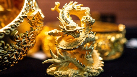 Gold Chinese dragon